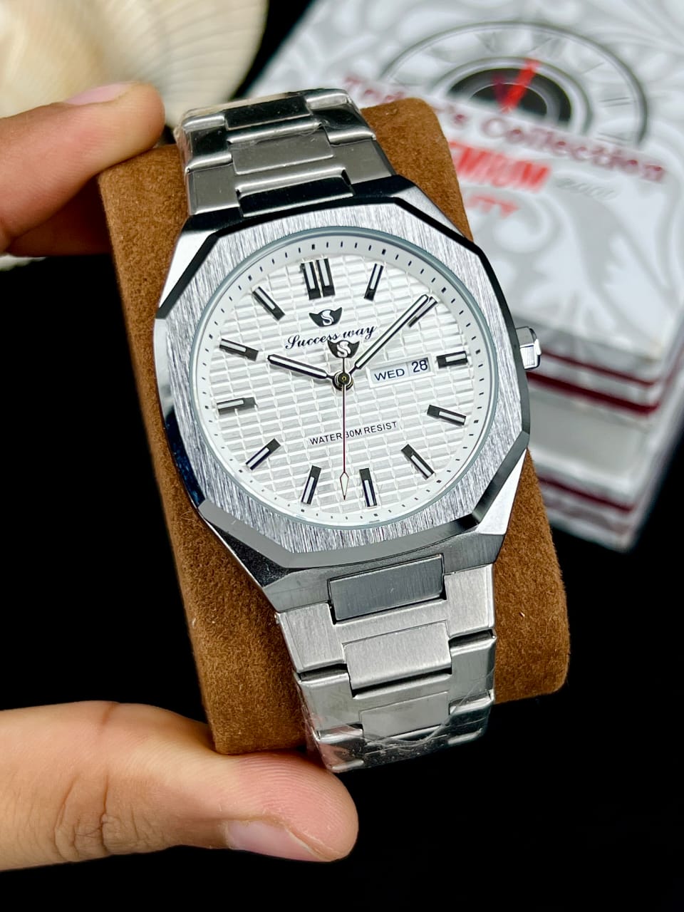 SUCCESS WAY Men’s Day & Date Watch | Original
