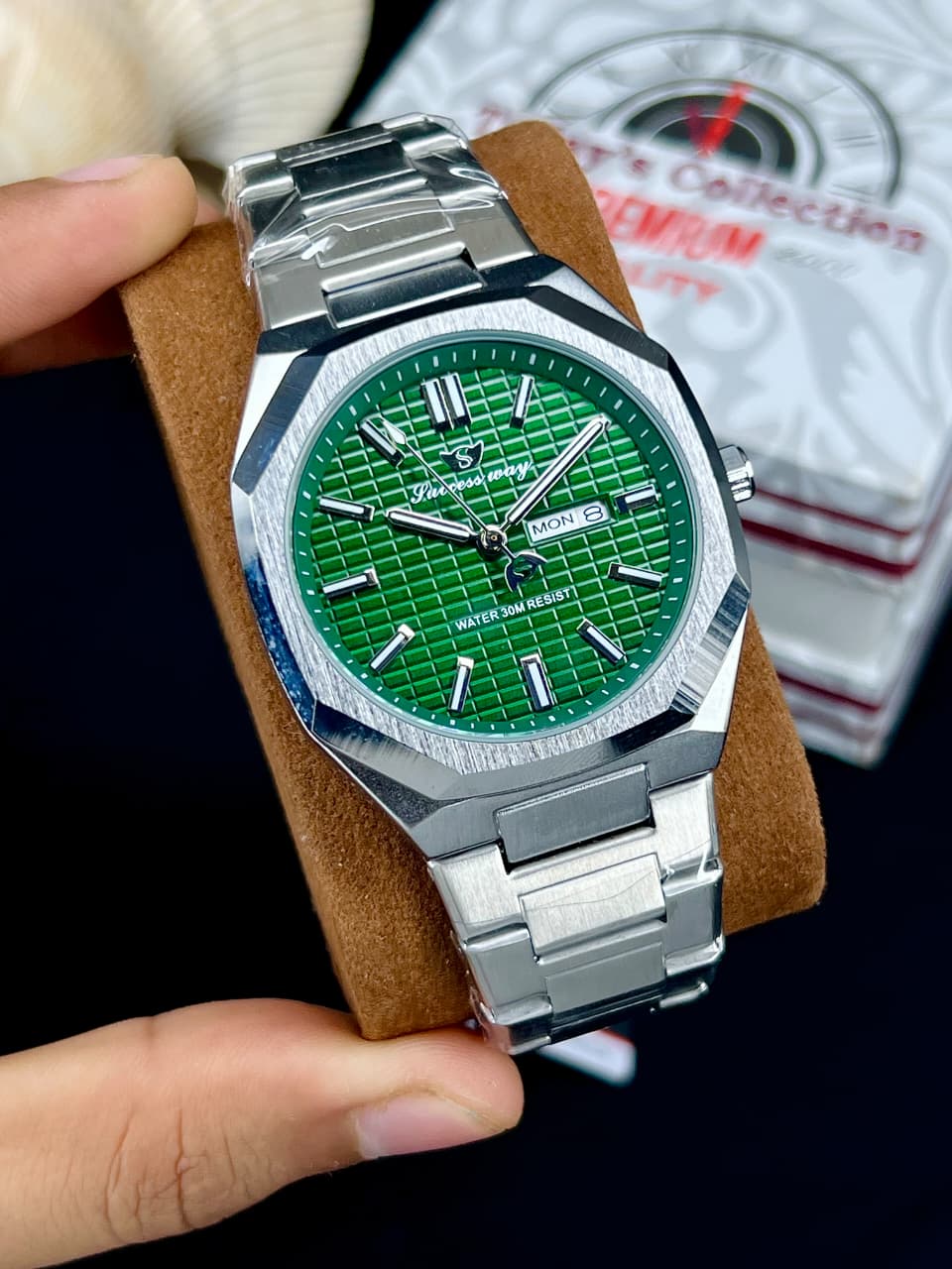 SUCCESS WAY Men’s Day & Date Watch | Original