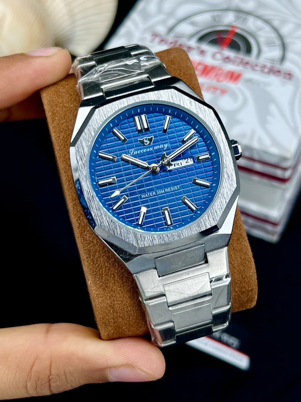 SUCCESS WAY Men’s Day & Date Watch | Original