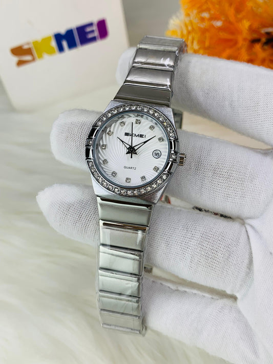 SKMEI 2342 – Women's Luxury Gold Quartz Watch